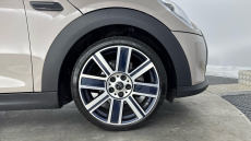 MINI Cooper 1.5 C Exclusive 5dr Auto Petrol Hatchback